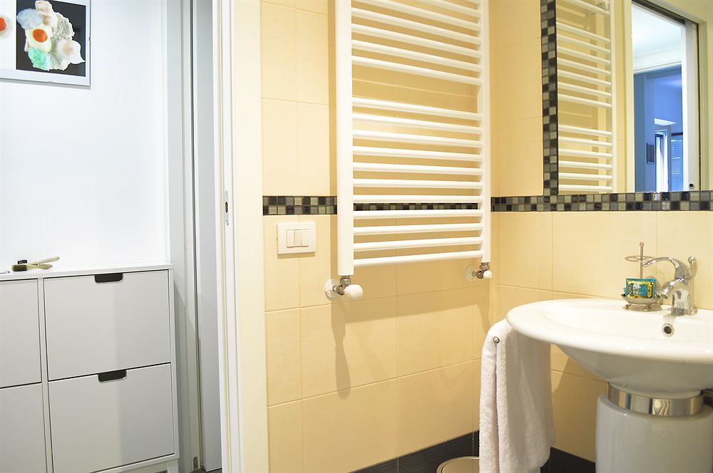 Room Inn Milan Exterior photo